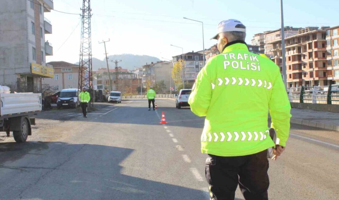 Ünye ilçesinde polis ekipleri tarafından gerçekleştirilen denetimler sonucunda birçok sürücü