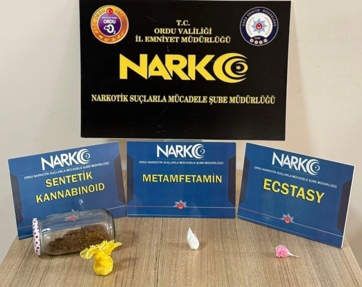 Ordu’da polis ekipleri tarafından gerçekleştirilen uyuşturucu operasyonlarında 1 kişi tutuklandı.