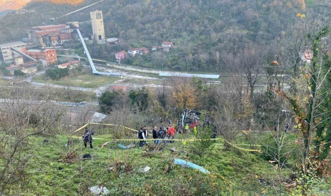 Zonguldak’taki okul servisi kazasında 1 öğrencinin hayatını kaybettiği ve 18