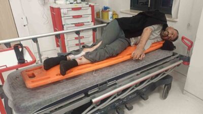 Bahçe ilçesinde, çöp toplama aracı ile otomobilin karıştığı bir kazada,