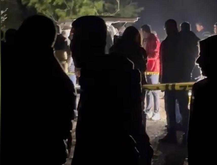 Osmaniye, Asri Mezarlık’ta park edilmiş bir otomobil içinde iki gençin