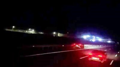 Hatay – Adana otobanında gece saatlerinde seyir halinde ilerleyen ve