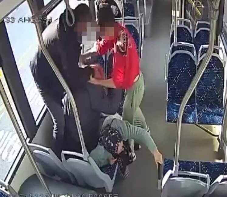 Mersin’de otobüste yaşanan saldırı sonucu yaralanan yaşlı çifte dair mahkeme