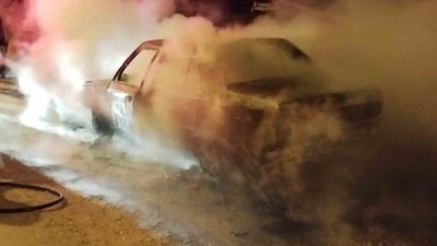 Adana’da bir otomobilin patlaması sonucunda sürücü feci şekilde yaşamını yitirdi.