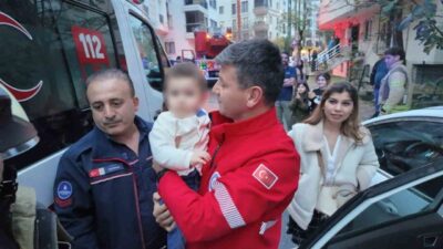 Çekmeköy ilçesinde, bir buçuk yaşındaki bir bebek, annesi tarafından otomobilde