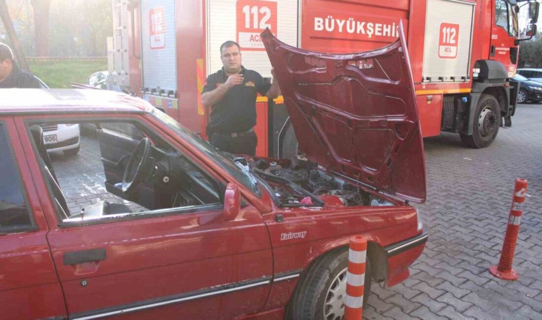 Aydın’ın Efeler ilçesinde bir otomobilin motor kısmından yükselen dumanlar, itfaiye