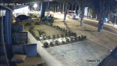 Seferihisar ilçesinde meydana gelen trafik kazasında otomobilin çarptığı motosiklet sürücüsü