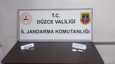 Düzce’de, Jandarma Narkotik Suçlarla Mücadele ekipleri tarafından D100 karayolu üzerinde