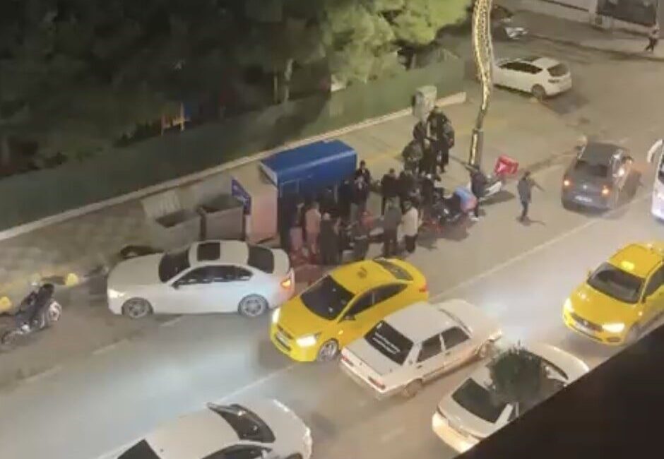 Kapaklı ilçesinde meydana gelen bir trafik kazasında otomobil ile motosiklet