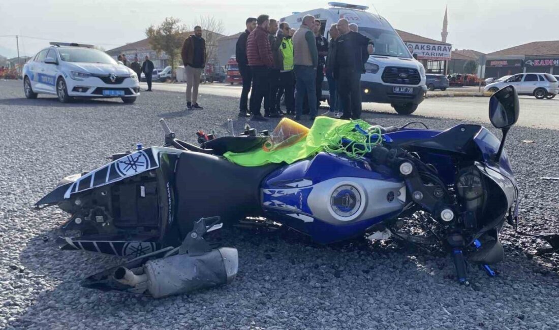Aksaray ilinde motosiklet ve otomobilin çarpışması sonucu motosiklet sürücüsü yaralandı.