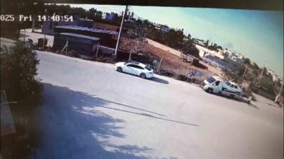 Adana’da suç kaydı bulunan bir şahıs, çekici sürücüsünün aracı indirirken
