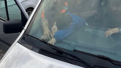 Soma ilçesinde meydana gelen olayda, bir çocuğun parmağı otomobilin klima