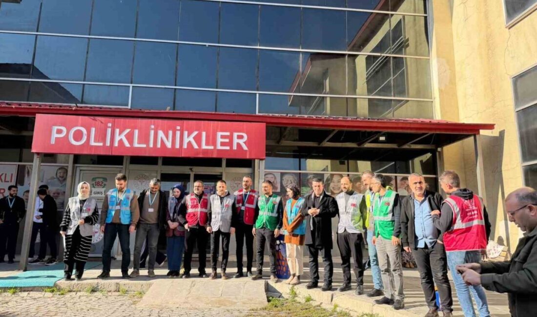 Ağrı’nın Patnos ilçesindeki Ağız ve Diş Sağlığı Merkezi, yangın tatbikatıyla