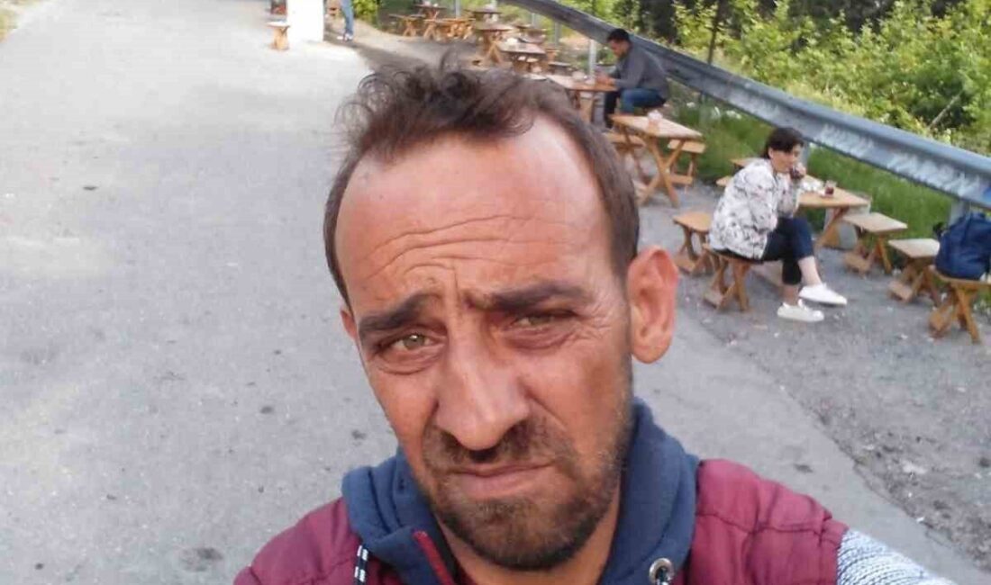 Pınarhisar, Kırklareli ilçesinde bir belediye personeli olan Ozan Çetin, evine