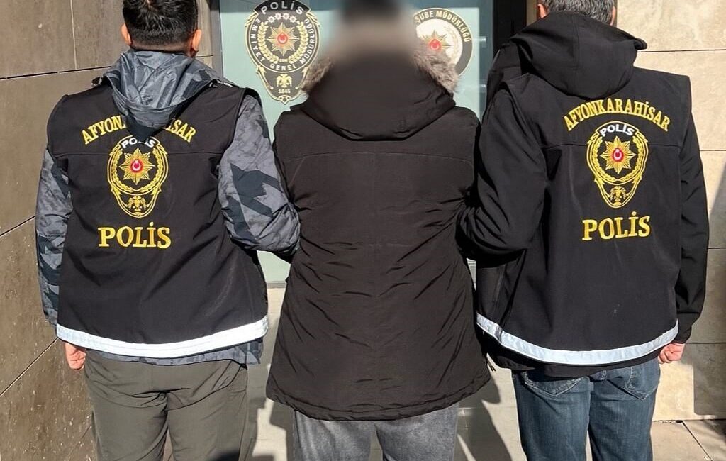 Afyonkarahisar’da, 27 yıl 3 ay 22 gün hapis cezası ve
