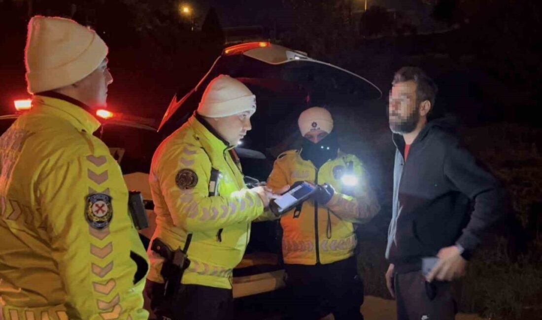 Çorlu, Tekirdağ’da polis kontrol noktasını gören sürücü, yolunu değiştirerek geri
