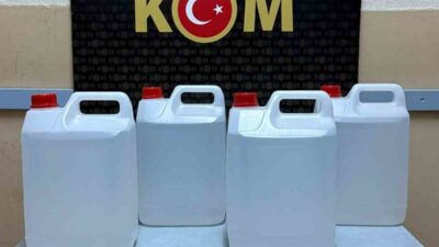 Afyonkarahisar’da polis tarafından gerçekleştirilen operasyonda, kaçak alkol üretiminde kullanılan etil