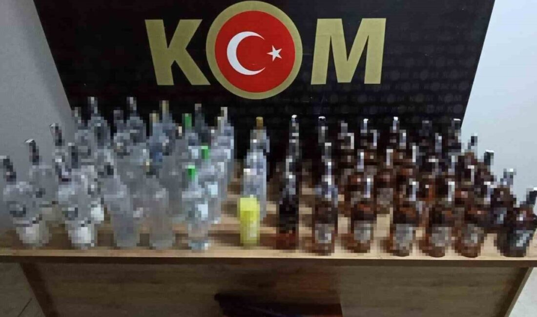 Adapazarı ilçesinde gerçekleştirilen kaçakçılık operasyonunda, Sakarya polisi tarafından 59 yaşındaki
