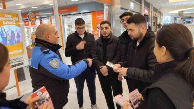 Afyonkarahisar’da yerel polis ekipleri, vatandaşları hırsızlık ve telefon dolandırıcılığı konularında