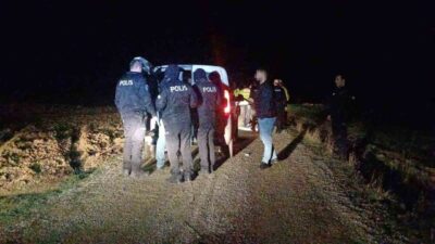 Çorum’da polis ekipleri tarafından yapılan denetime katılmayarak ’dur’ ihtarına uymayan