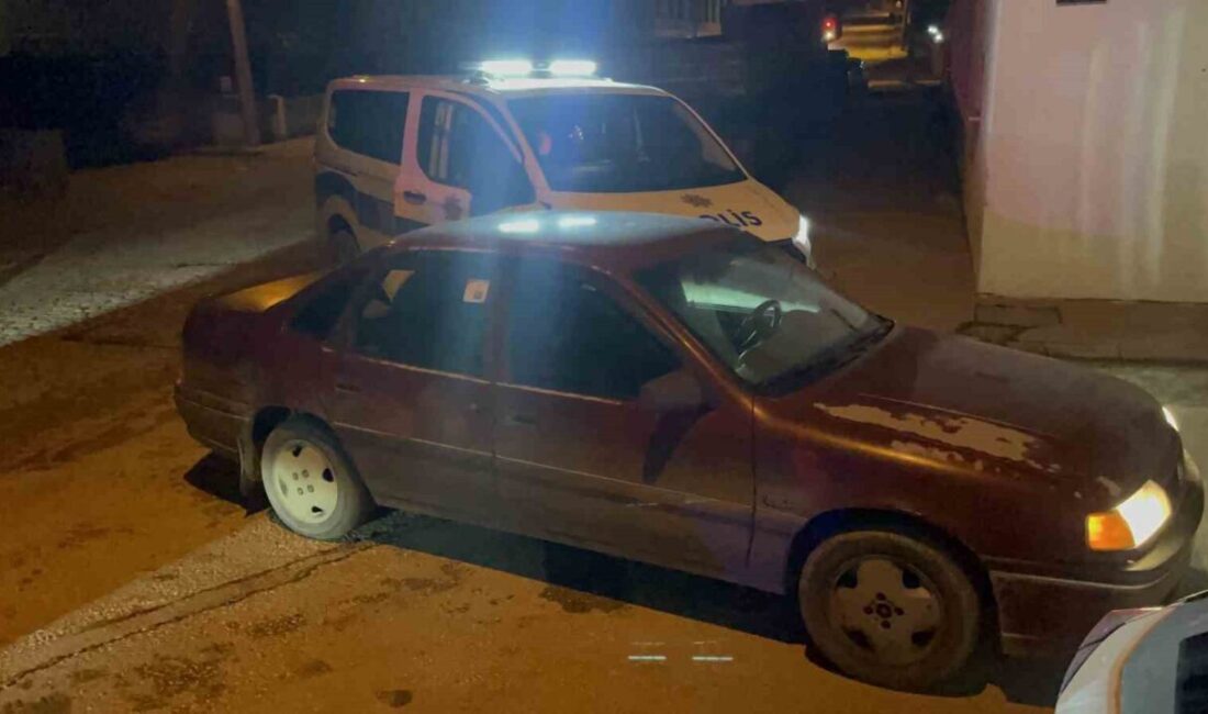 Eskişehir’de, polisin ‘Dur’ ihtarına uymayıp kaçmaya başlayan ehliyetsiz ve alkollü