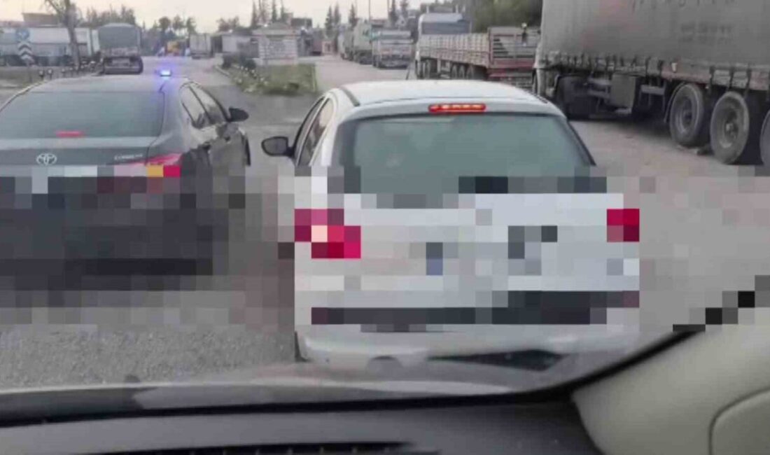 Adana’da gerçekleştirilen etkileyici bir takibin sonunda durdurulan araçta bulunan damacanalardan