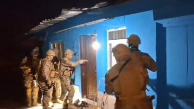 Sakarya’nın Erenler ve Geyve ilçelerinde sokak satıcılarına yönelik gerçekleştirilen geniş