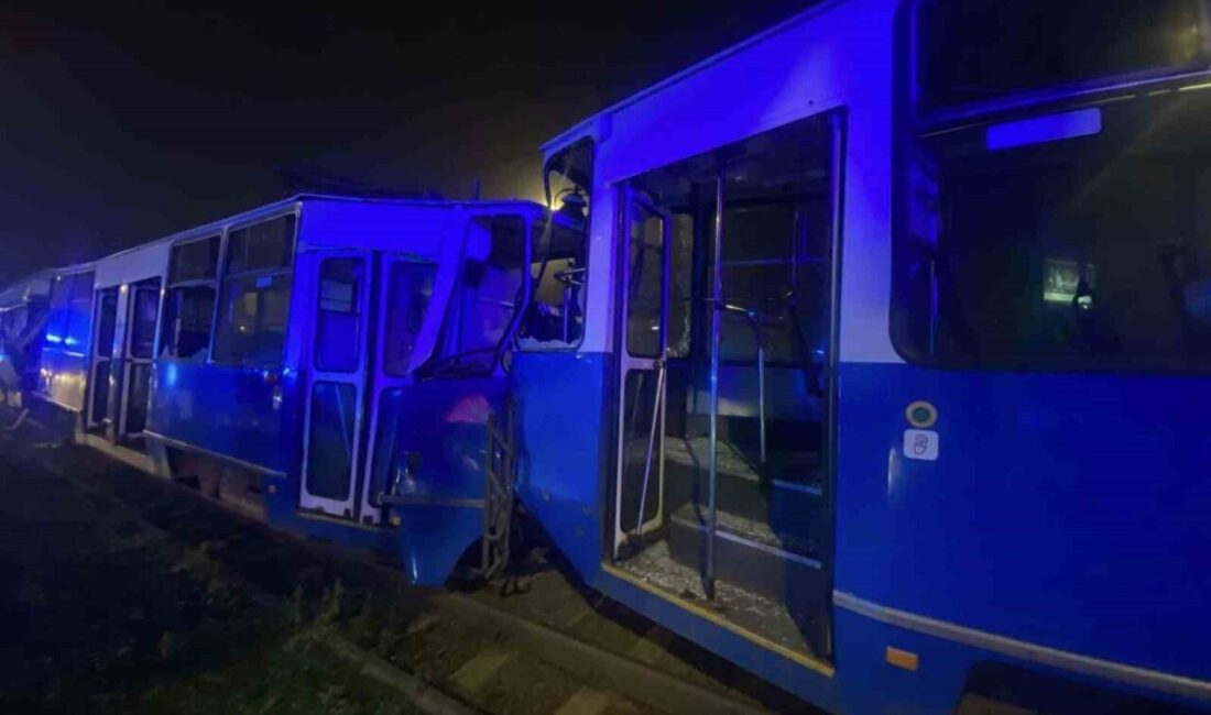 Krakow’da Tramvay Kazasında 35 Kişi Yaralandı Polonya’nın güneyindeki Krakow kentinde