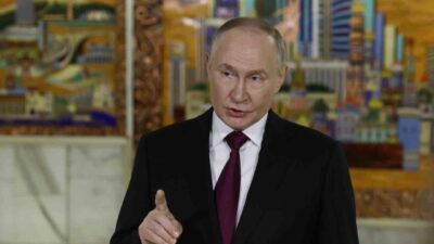 Rusya Başkanı Putin Ukrayna’daki savaş hakkında yaptığı açıklamada, “Batı’nın bizi