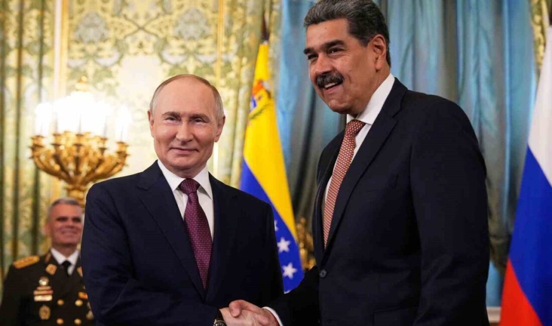 Rusya Federasyonu’nun Devlet Başkanı Vladimir Putin, Venezuela Devlet Başkanı Nicolas