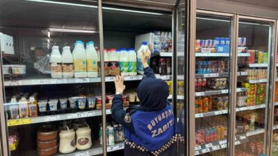 Kocaeli ilinde, Ramazan ayı öncesinde zabıta ekipleri denetimlerini sıkılaştırarak raflarda