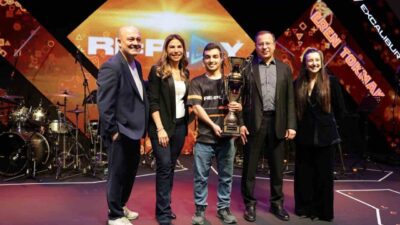 RE:PLAY oyun turnuvası, Türkiye genelinden oyun ve teknoloji meraklılarını bir