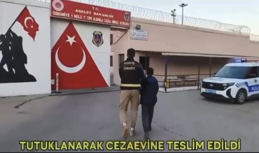 Osmaniye’de iş yerine giren ve sadaka kutusunu çalan hırsız şüphelisi,