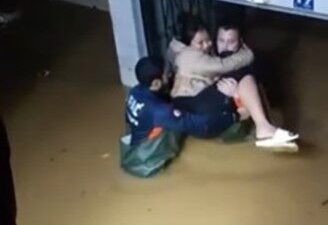 Alanya ilçesinde dün akşam meydana gelen şiddetli yağışlar, su baskınlarına