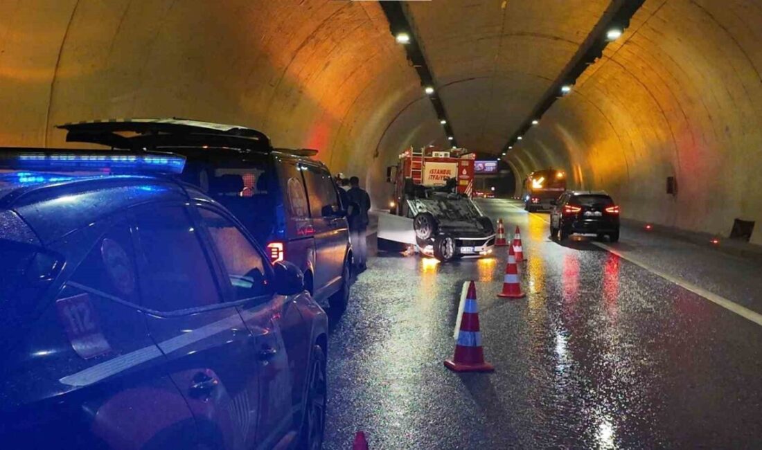 Üsküdar’da Tantavi Tüneli’nde, Kısıklı-Ümraniye istikametinde meydana gelen trafik kazasında bir