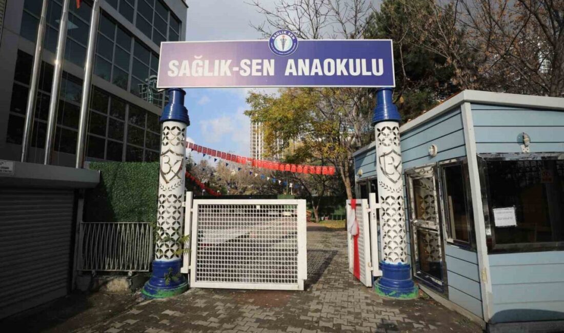 Ankara’da Sağlık-Sen tarafından açılan anaokulu, sağlık ve sosyal hizmet uzmanlarından