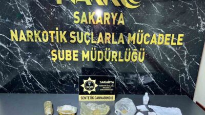 Sakarya’nın Adapazarı ve Erenler ilçelerinde polis tarafından gerçekleştirilen 3 ayrı