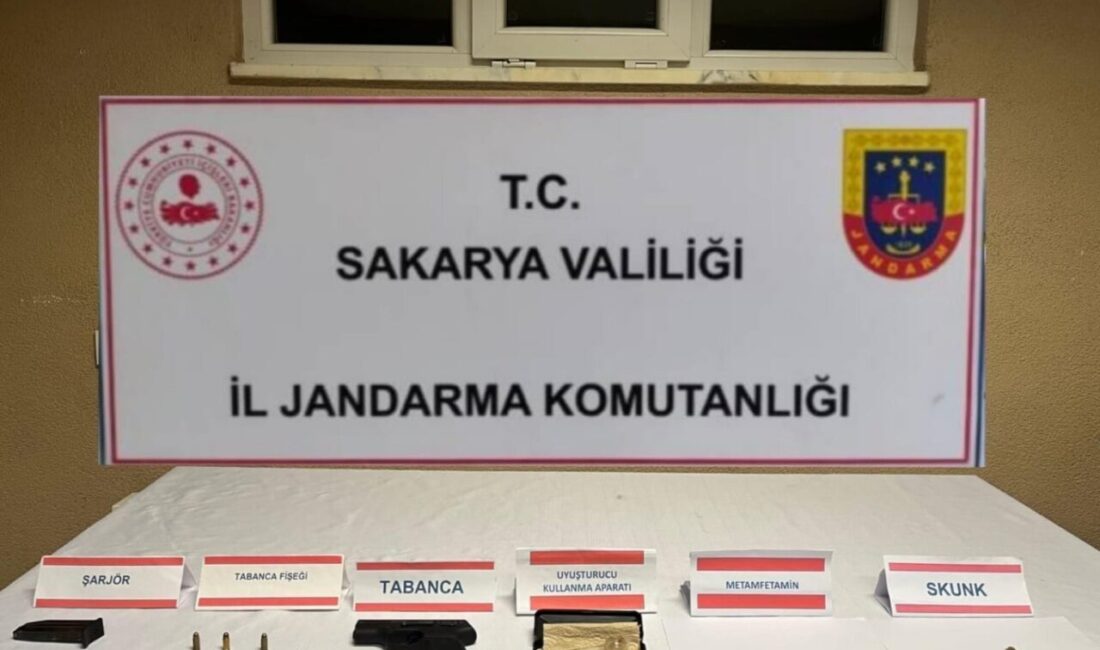 Sakarya’nın Karasu ve Serdivan ilçelerinde uyuşturucu suçlarıyla mücadele eden operasyonlar