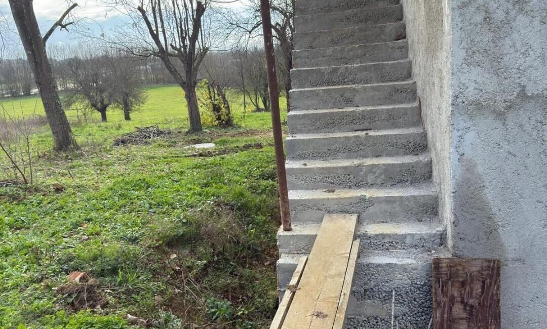 Kaynarca ilçesindeki bir olayda, Birlik Mahallesi’nde yaşayan 62 yaşındaki A.G.