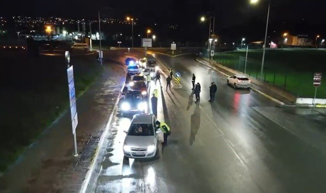 Sakarya’da yılbaşı önlemleri çerçevesinde kent genelinde yapılan denetimlerde 2 bin