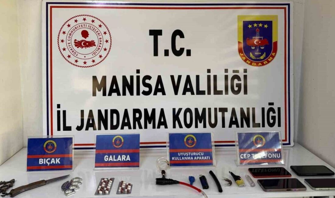 Manisa’nın Salihli ilçesinde jandarma ekipleri tarafından gerçekleştirilen bir operasyonda, uyuşturucu
