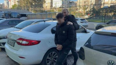 Atakum ilçesindeki narkotik ekiplerinin operasyonu sonucunda extacy hap bulunduran bir