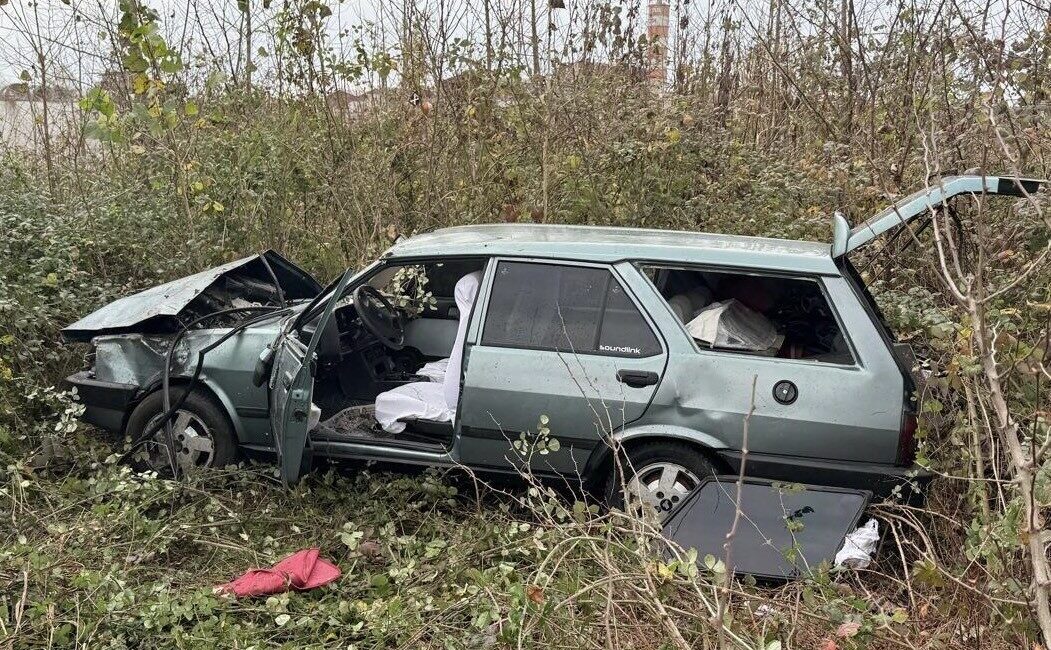 Samsun’un Terme ilçesinde meydana gelen trafik kazasında sürücü direksiyon hakimiyetini