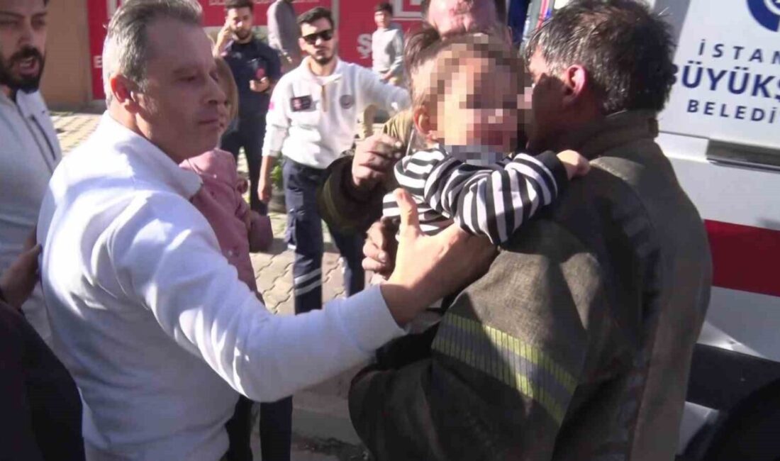 Sancaktepe ilçesinde, 4 katlı bir binanın asansöründe çıkan yangın sonucu