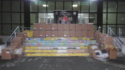 Şanlıurfa’da polis ekipleri, şüpheli bir aracı takibe aldıktan sonra aracı