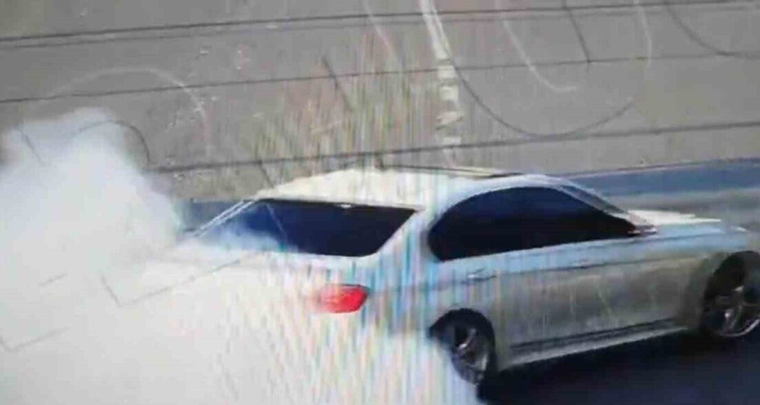 Şanlıurfa’nın Birecik ilçesinde bir sürücü, Kelaynak Caddesi’nde otomobili ile drift