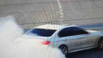 Şanlıurfa’nın Birecik ilçesinde bir sürücü, Kelaynak Caddesi’nde otomobili ile drift