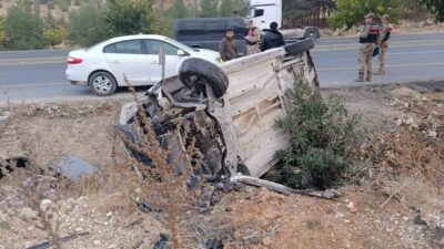 Şanlıurfa’da meydana gelen bir trafik kazasında, bir baba ile oğlu