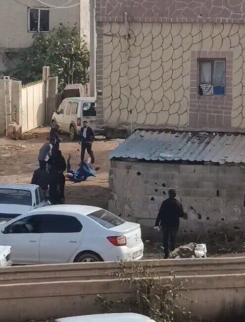 Şanlıurfa’da çocuklar arasında başlayan bir tartışma, büyüklerin de karışmasıyla şiddetli