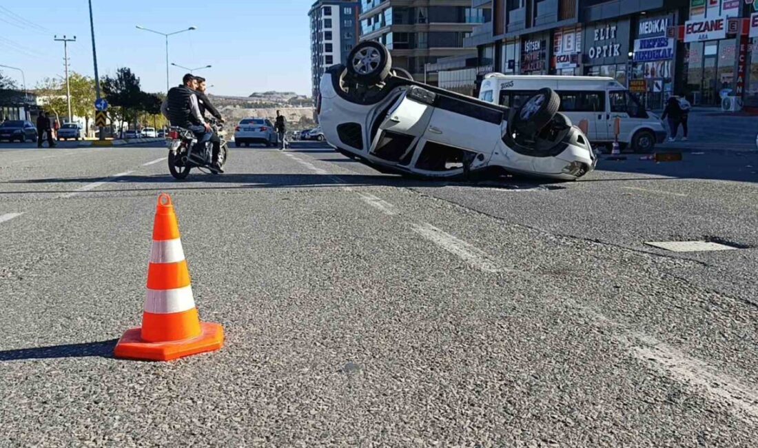 Şanlıurfa’da meydana gelen trafik kazasında iki otomobil çarpıştı ve 4
